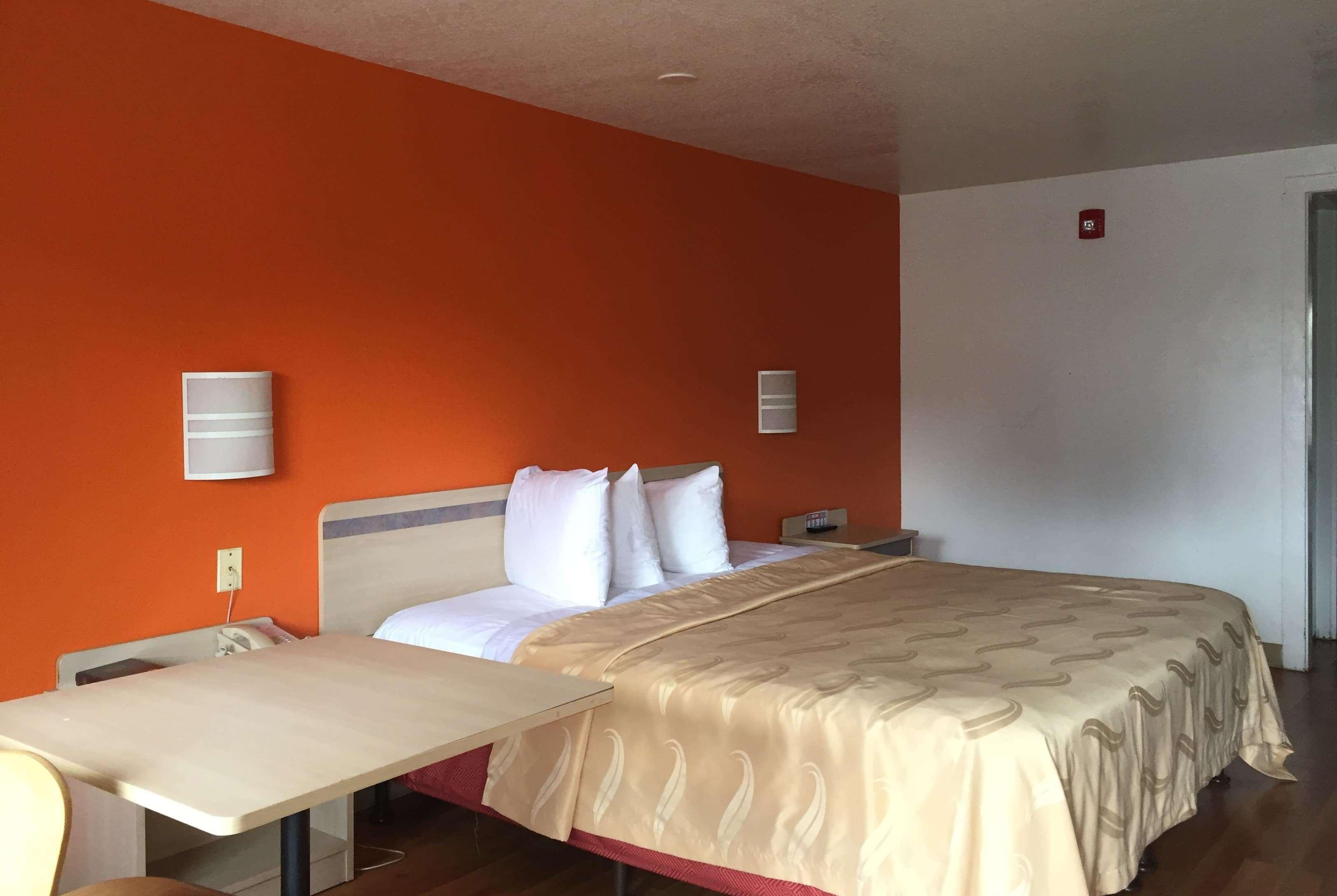 Howard Johnson By Wyndham Harrisonburg Bagian luar foto