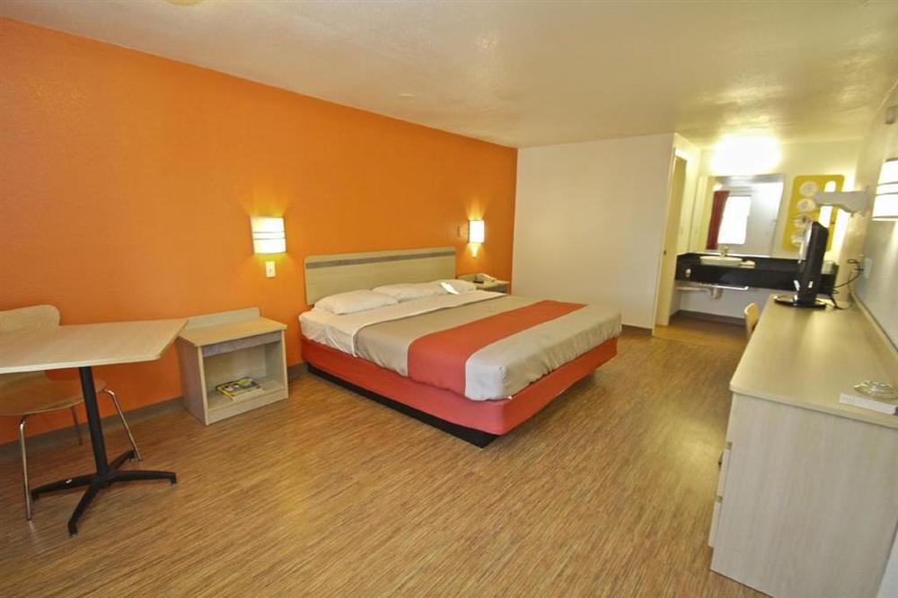 Howard Johnson By Wyndham Harrisonburg Ruang foto