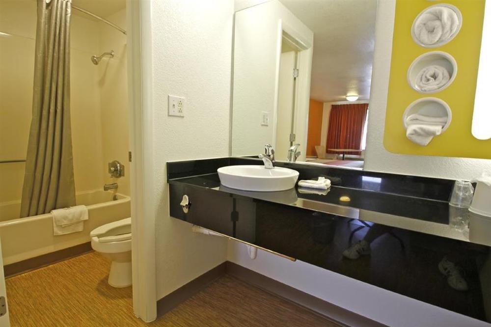 Howard Johnson By Wyndham Harrisonburg Ruang foto